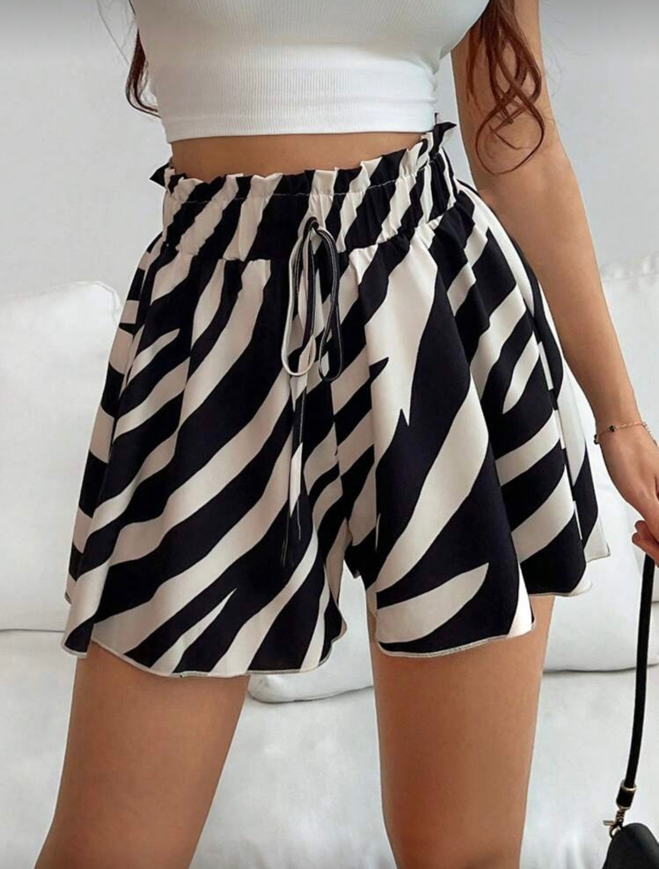 Short suelto de mujer con estampado cebra