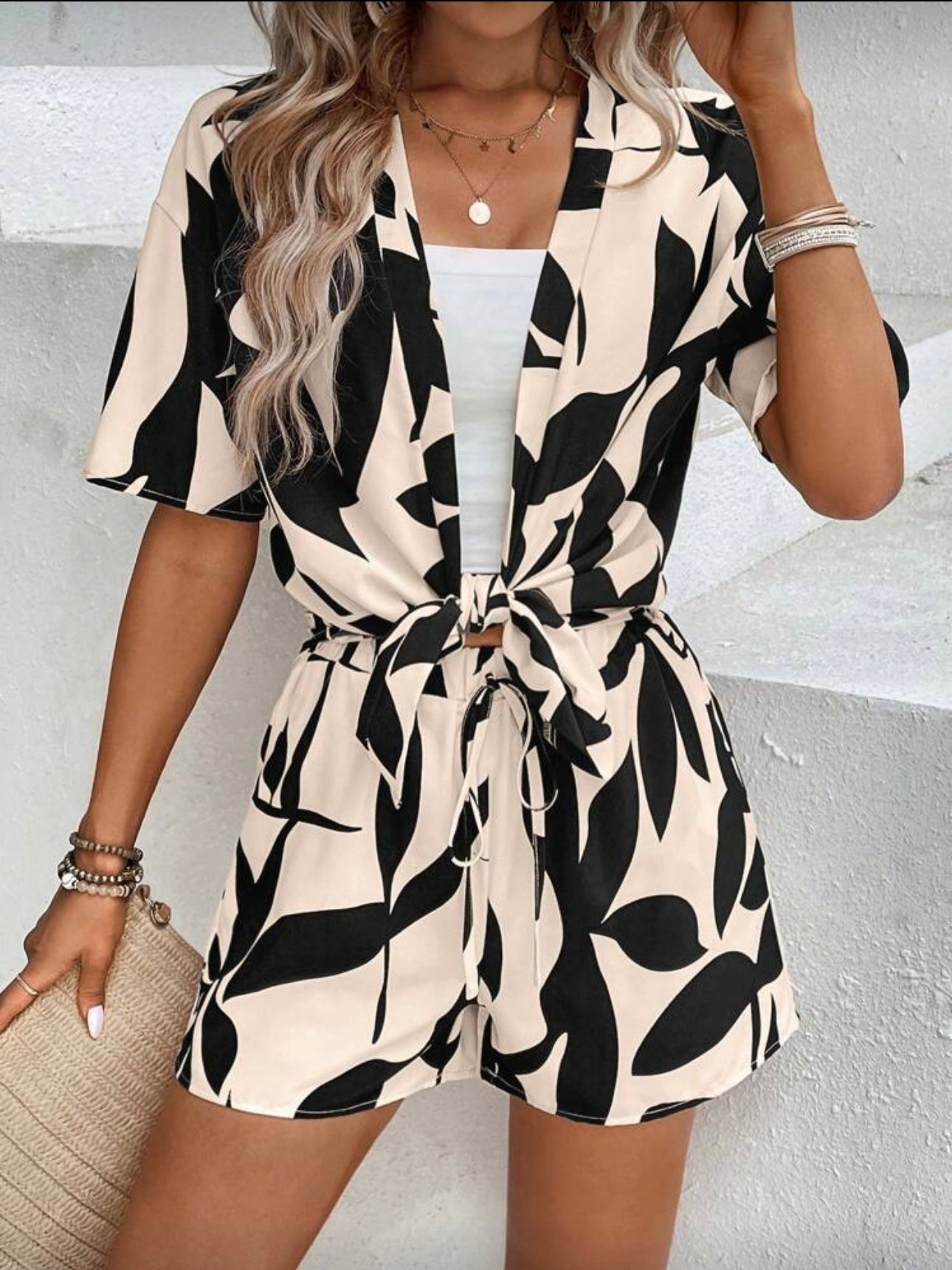 Short Breezaya estampado floral con lazo