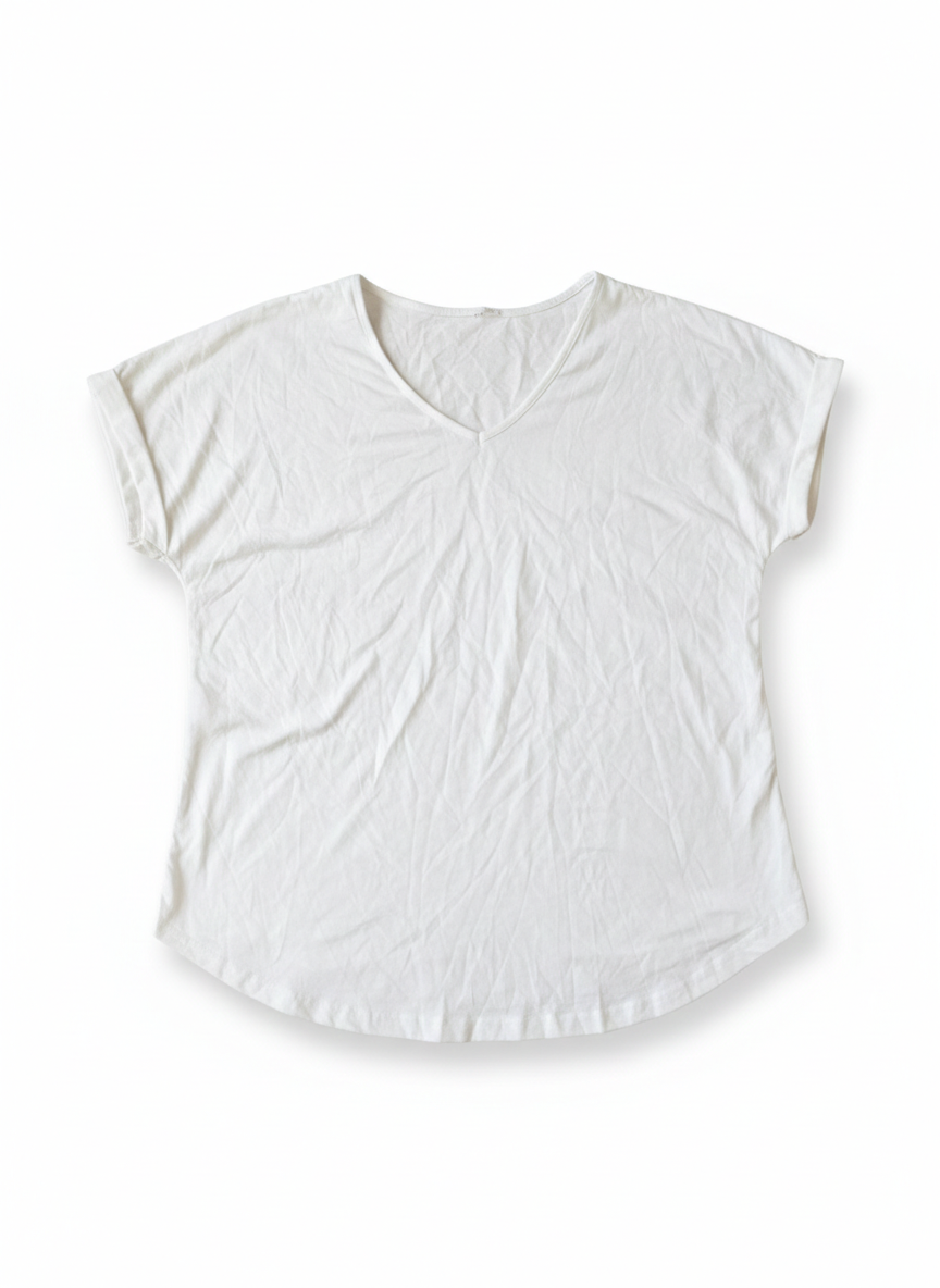 Remera Blanca Básica con Escote en V