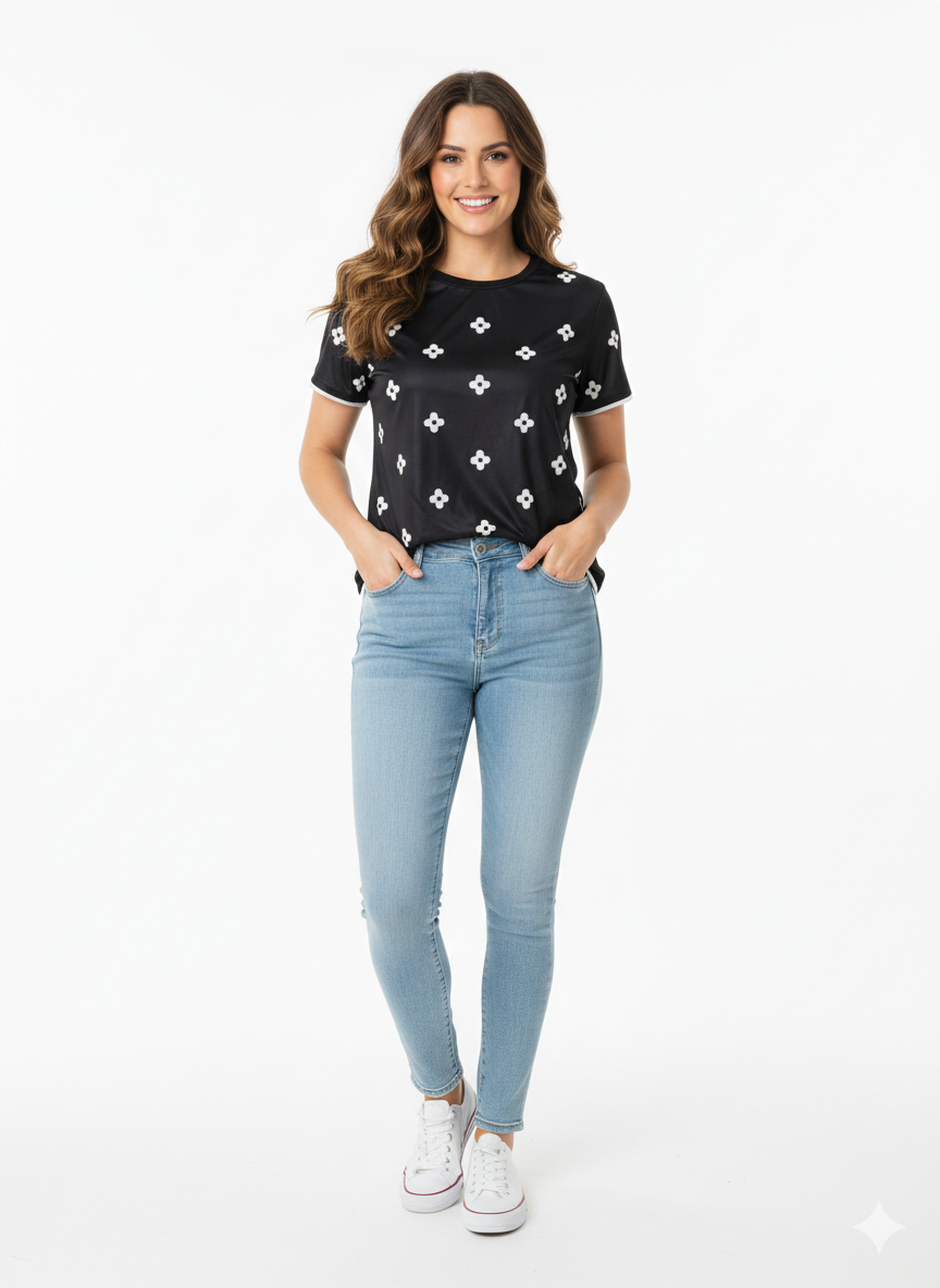 Remera Negra Estampada